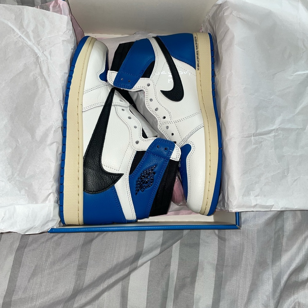 Jordan 1 high OG SP Fragment x Travis Scott